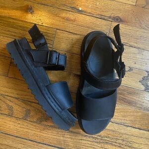 Dr doc marten Voss leather strap black platform black buckle Sandals size 9